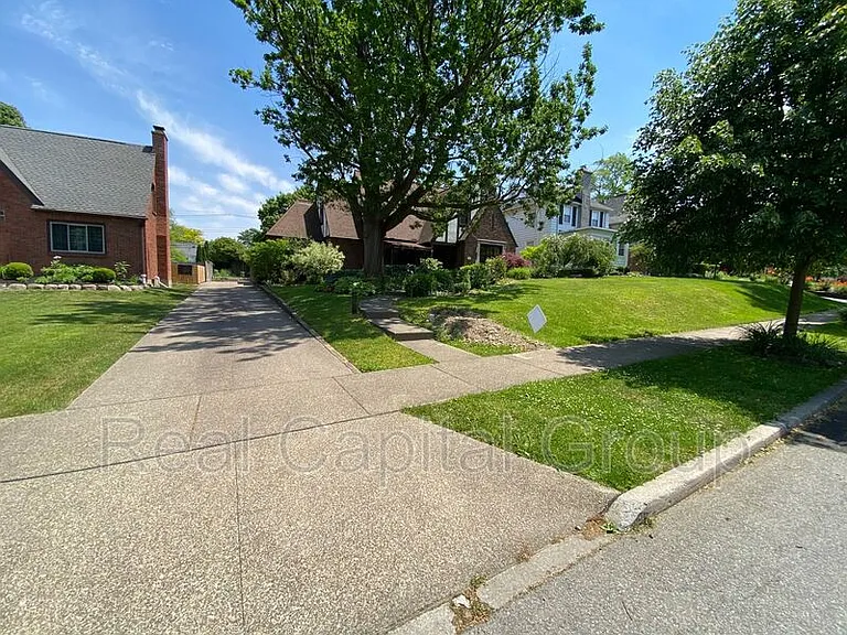54 Washington Hwy — Photo 25
