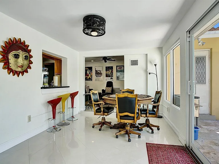 2051 Coral Reef Dr — Photo 24