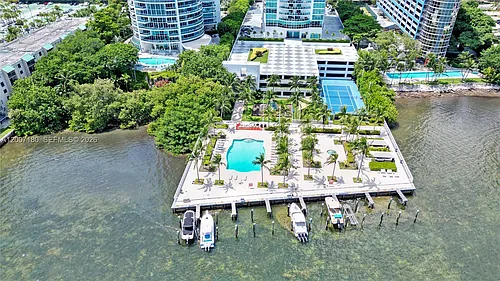 2101 Brickell Ave Photo 1