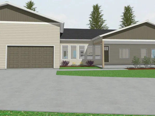 107 Blazing Saddle Ct, Pinehurst, ID 83850