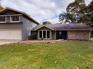 406 Cypress Bend Dr, Village Mills, TX 77663