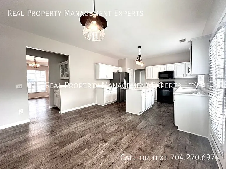 18124 Harbor Mist Rd — Photo 5