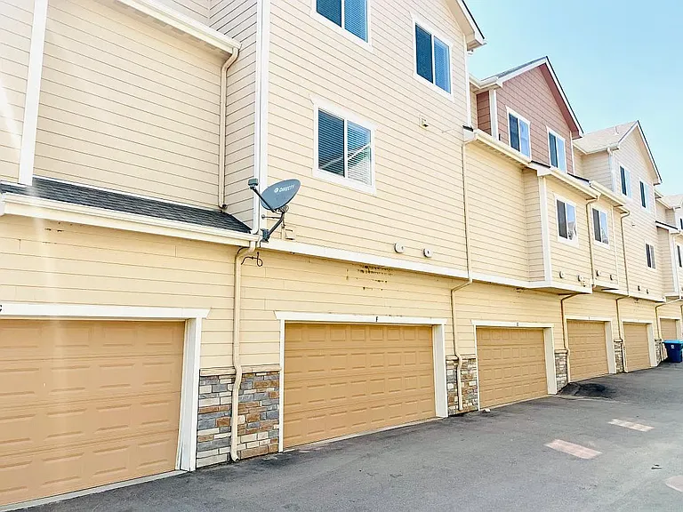 11250 Florence St #16F — Photo 14