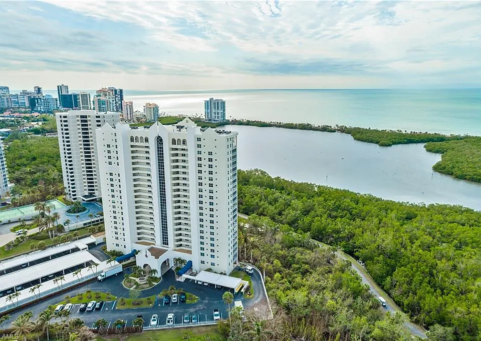 5550 Heron Point Dr #1804