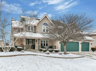 661 Downing St, New Lenox, IL 60451