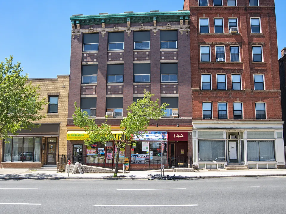 Seventh Street Apartments