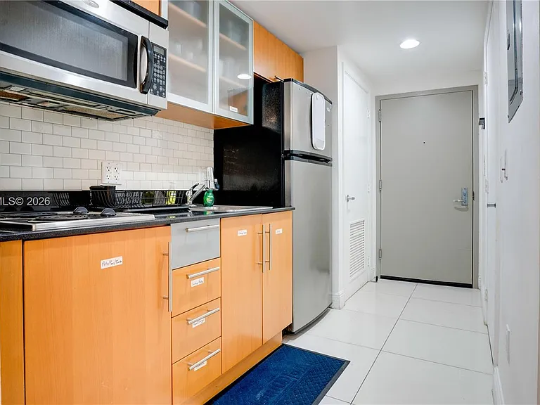 1750 N Bayshore #2507 — Photo 3