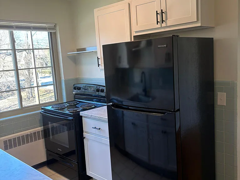 5001 Madison Rd — Photo 1