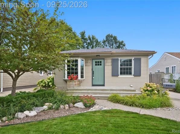 8444 Hettenberger Ave, Warren, MI 48093