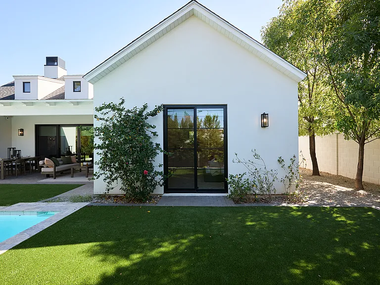 3808 E Fairmount Ave — Photo 44