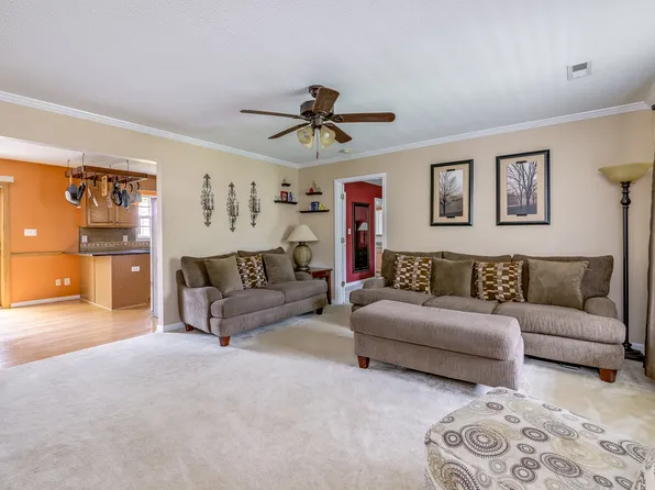 532 Hopkins Rd, Kernersville, NC 27284