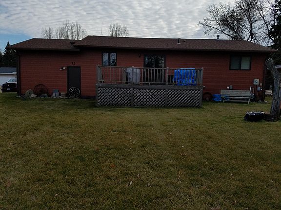 2nd image of 109 20th St NE