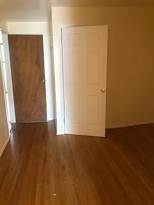 Rented by Alexander Bilu, LREB | media 6