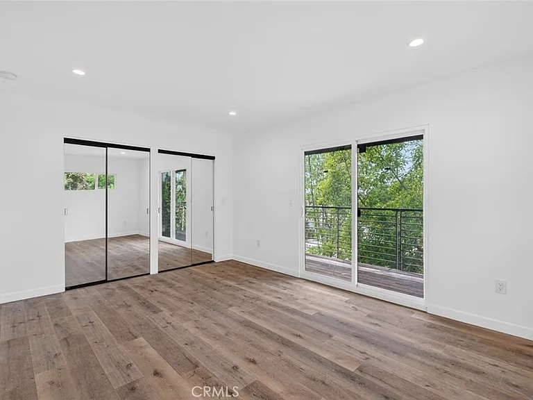 901 Micheltorena St — Photo 19