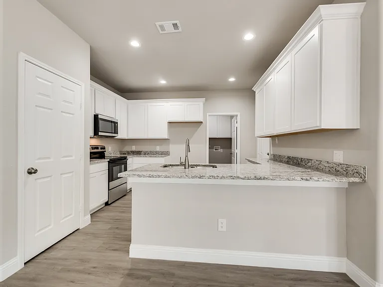 3012 Silver St — Photo 3