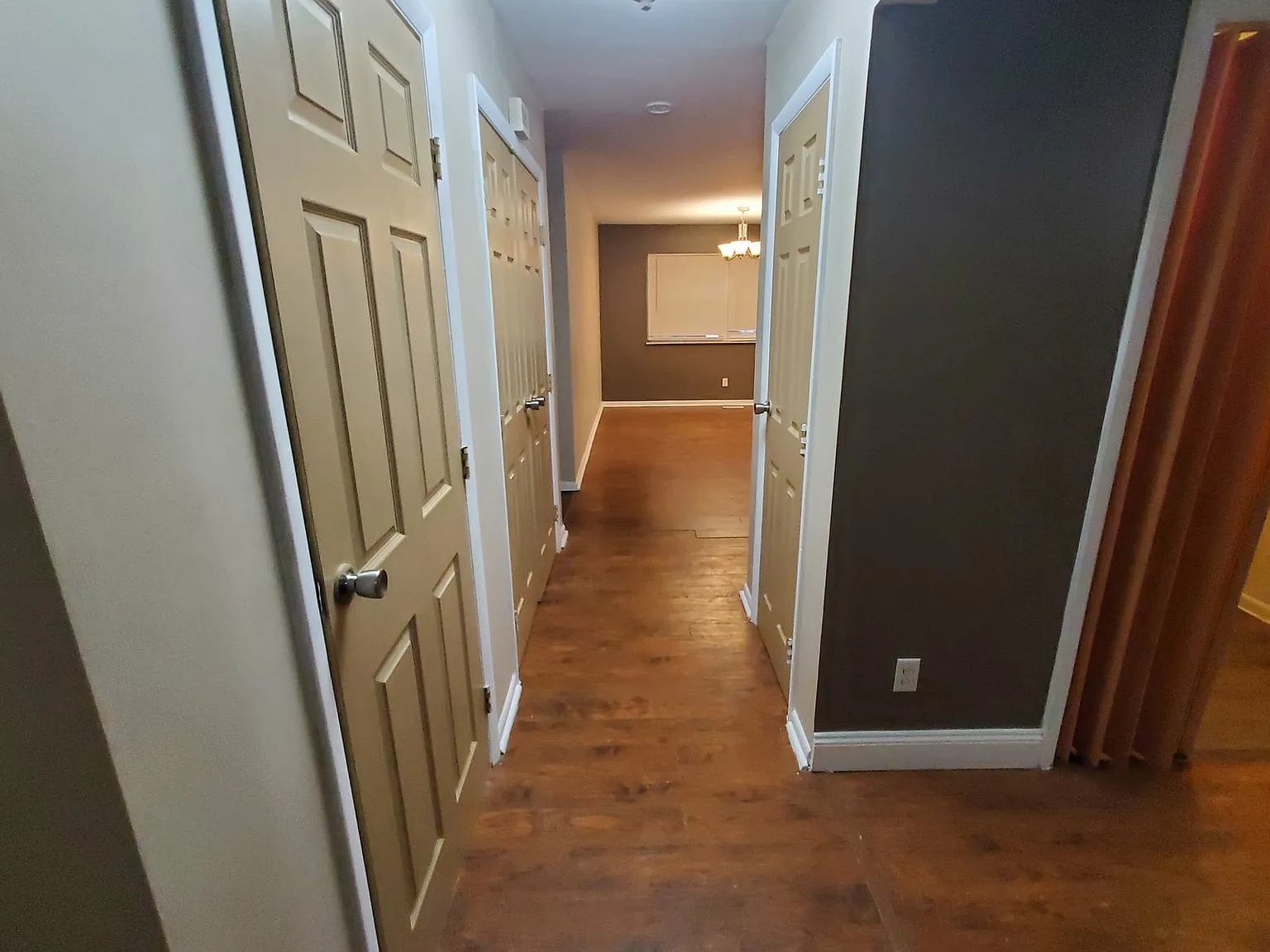 3 bed, 1970 sqft, $2,000 — Photo 4