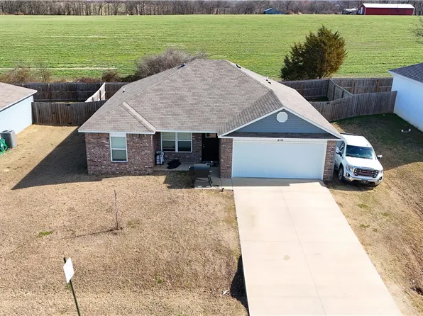 210 Cherry St, Lincoln, AR 72744