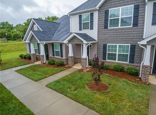 7444 Garett Park Dr, Whitsett, NC 27377