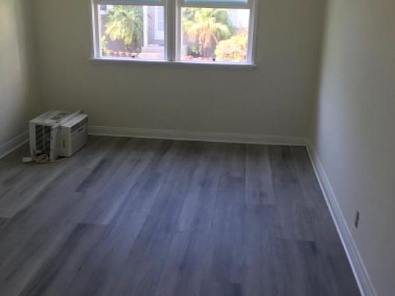 5th image of 1301 N Buena Vista St Unit A
