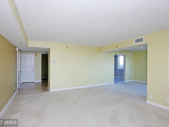3rd image of 5809 Nicholson Ln APT 1111