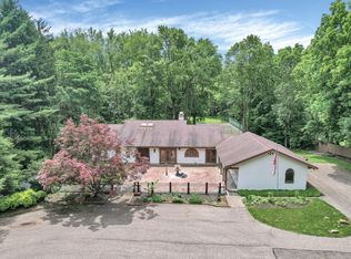 71 Denison Dr, Granville, OH 43023