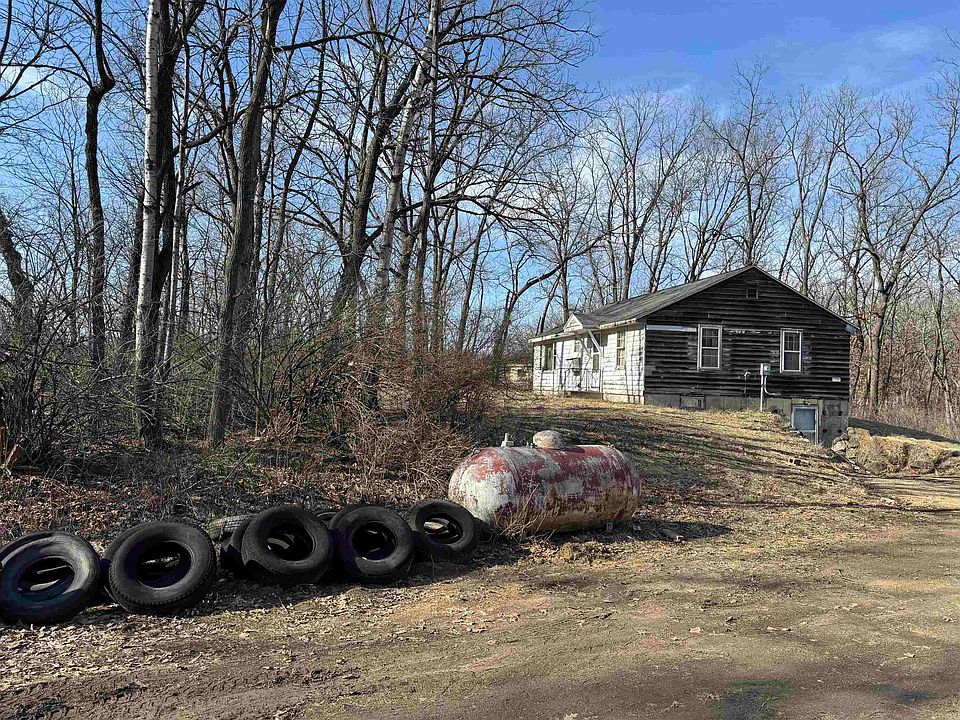 2nd image of 3212 Shady Oak Ln