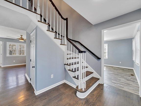 5th image of 102 Chasewood Ln