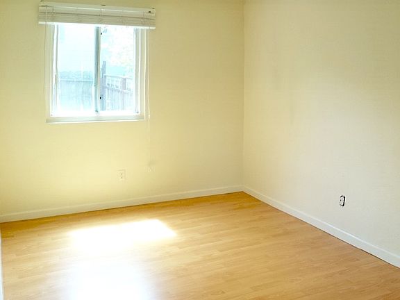 4th image of 2337 Ortega St