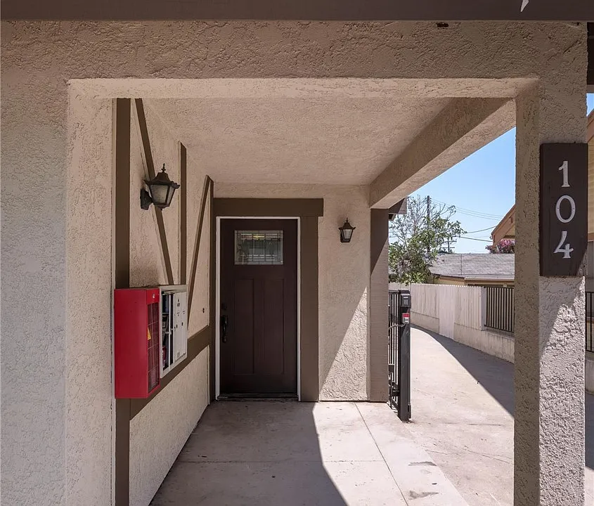 104 N Atlantic Blvd #A