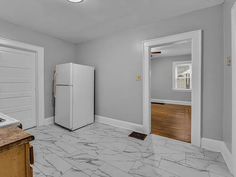 1026 Schiff Ave — Photo 12