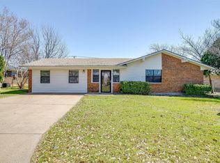 806 Beetham Rd, Mineral Wells, TX 76067