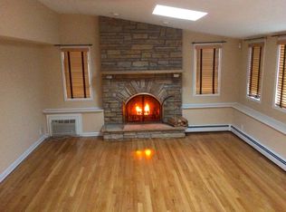 7 Elder Dr, Commack, NY 11725