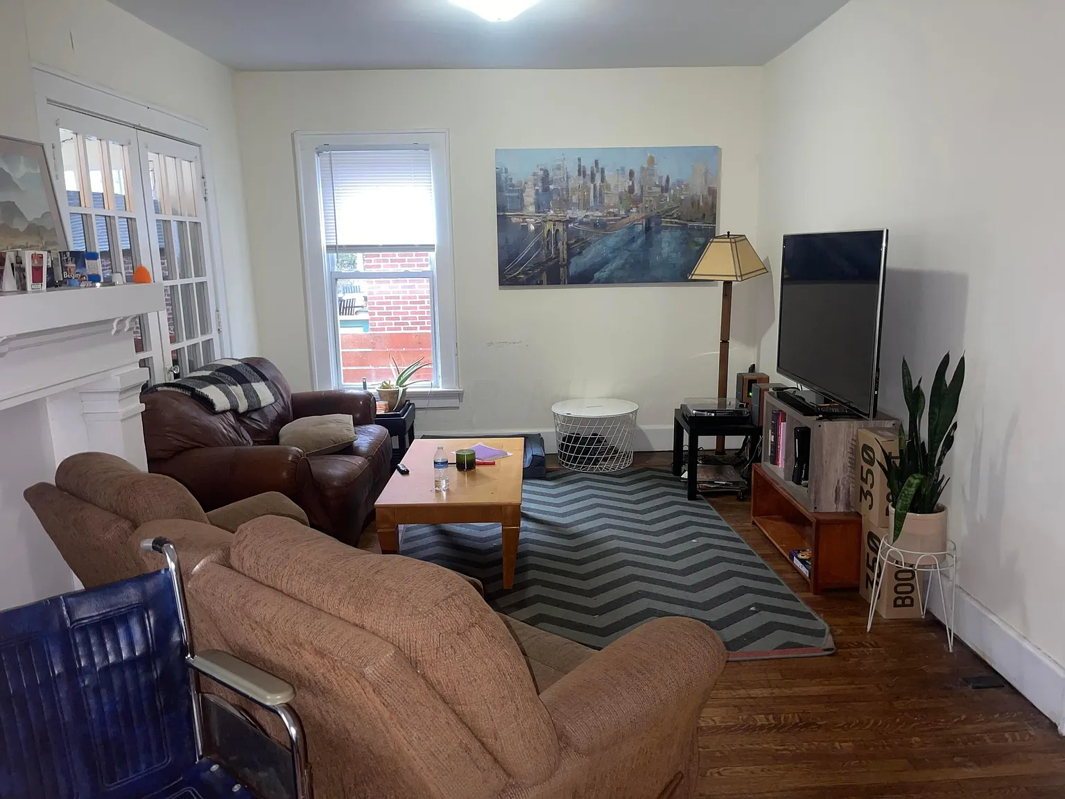 5 bed, 3.0 bath, 2122 sqft, $2,500 — Photo 3