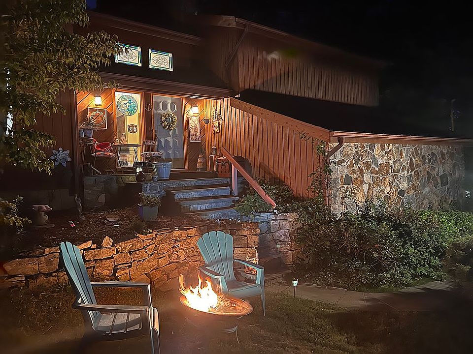 2nd image of 41 Judith Dr