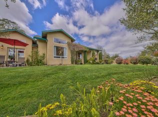 17720 Pond Derosa Ln, Salinas, CA 93907