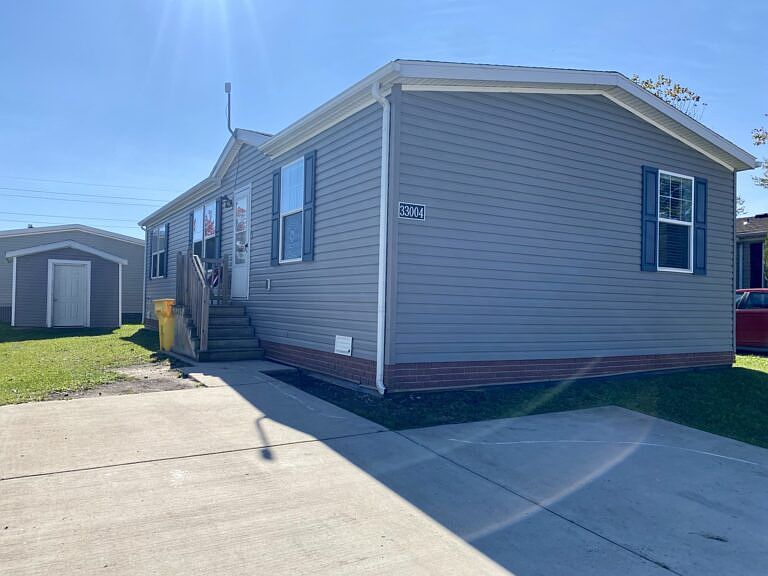 1st image of 33004 Hickory Ct #57