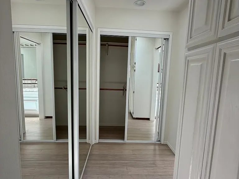 3247 Mills Ave — Photo 19
