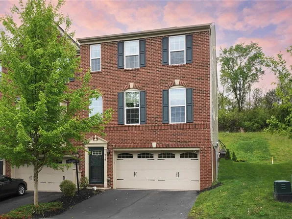 218 Noble Woods Dr, Coraopolis, PA 15108