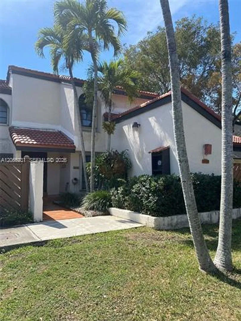 12432 SW 94th Ln th 12432, Miami, FL 33186 — Photo 2