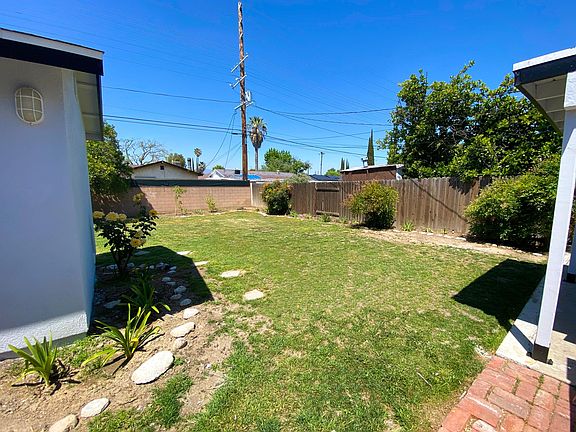 2nd image of 23329 Victory Blvd