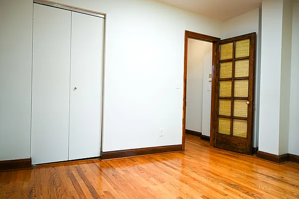 Rented by Douglas Elliman | media 19