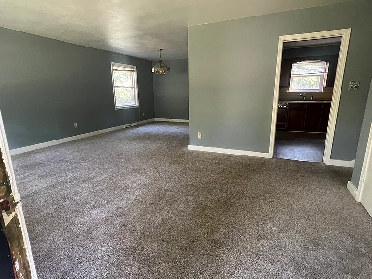 8421 Kalb Rd — Photo 12
