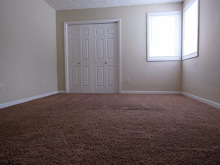 809 N Fell Ave — Photo 3