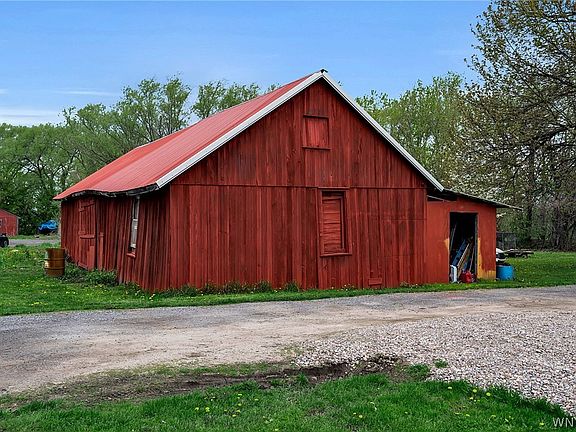4th image of 15155 White City Rd