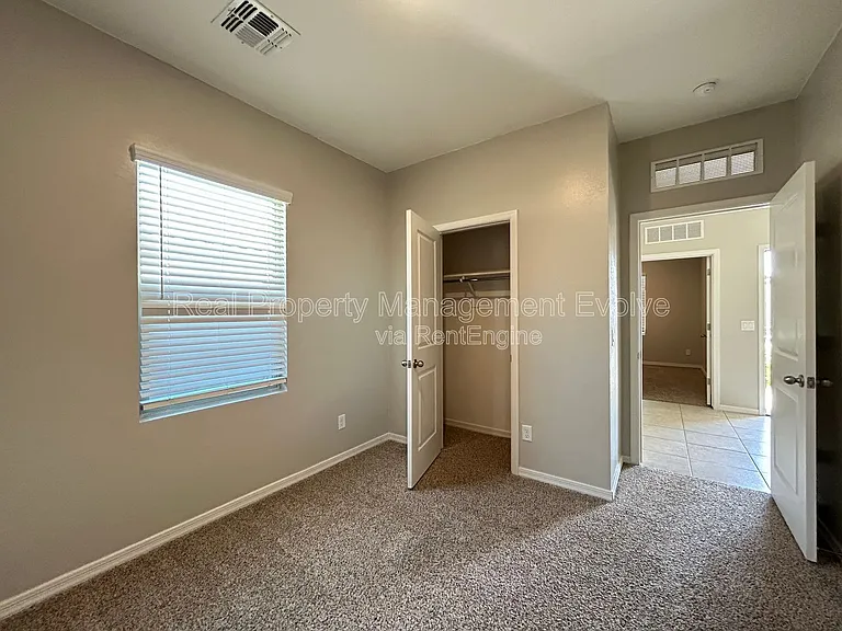 6511 W Magdalena Ln — Photo 19