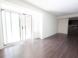 812 Lansdowne Ave #327, Toronto, ON M6H4K5