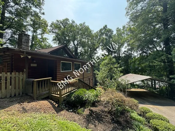 8221 Barron St, Manassas, VA 20112