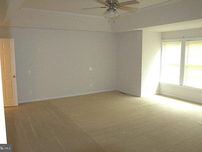8828 Western Hemlock Way — Photo 7