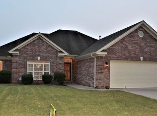 29 Congressional Dr, Little Rock, AR 72210
