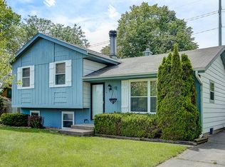 1524 Truman Ln, Mount Pleasant, WI 53406